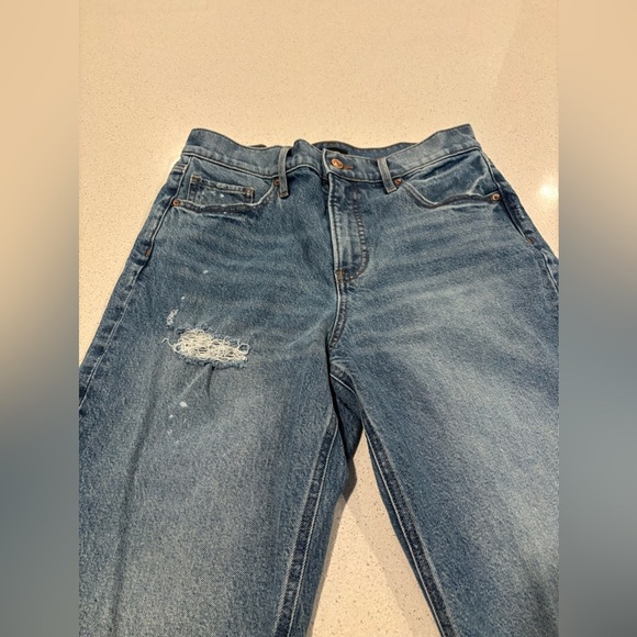 Express Blue Straight Distressed Jeans, size 8 - Picture 7 of 10